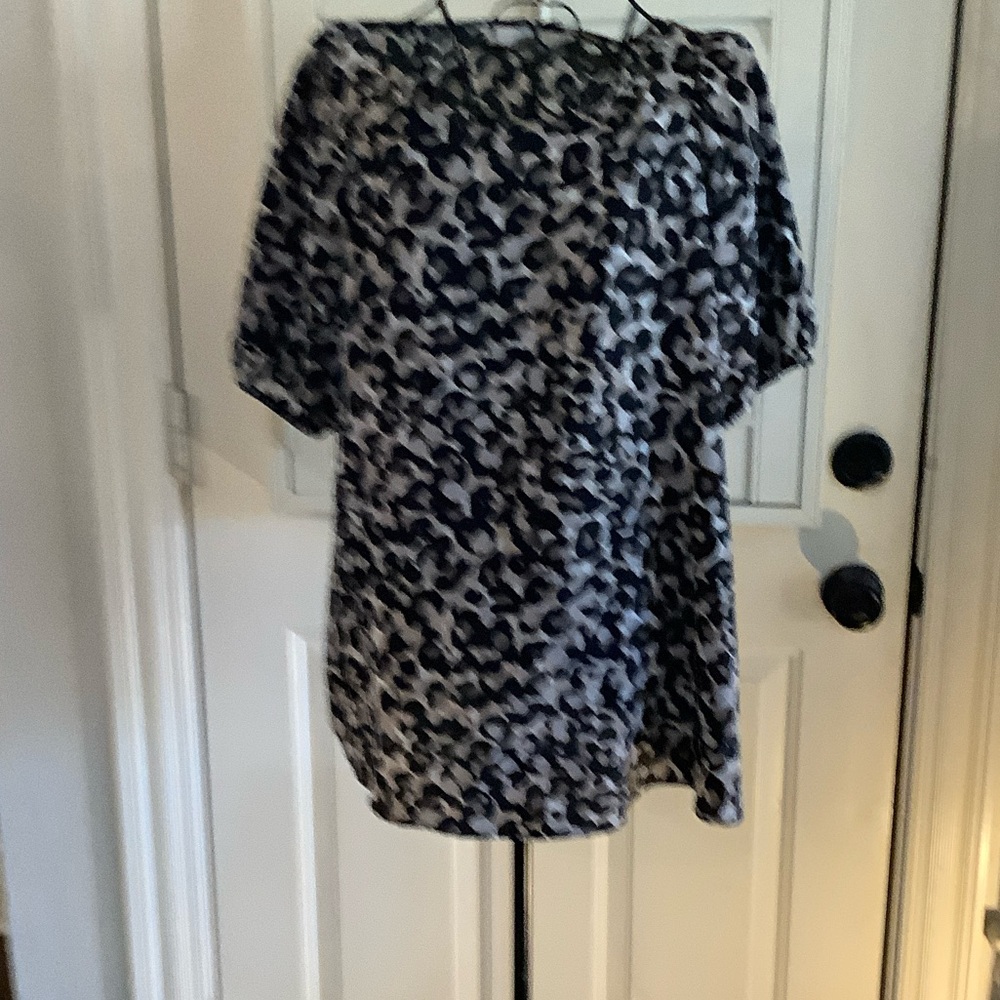 LOFT Monochrome Patterned Blouse - image 1